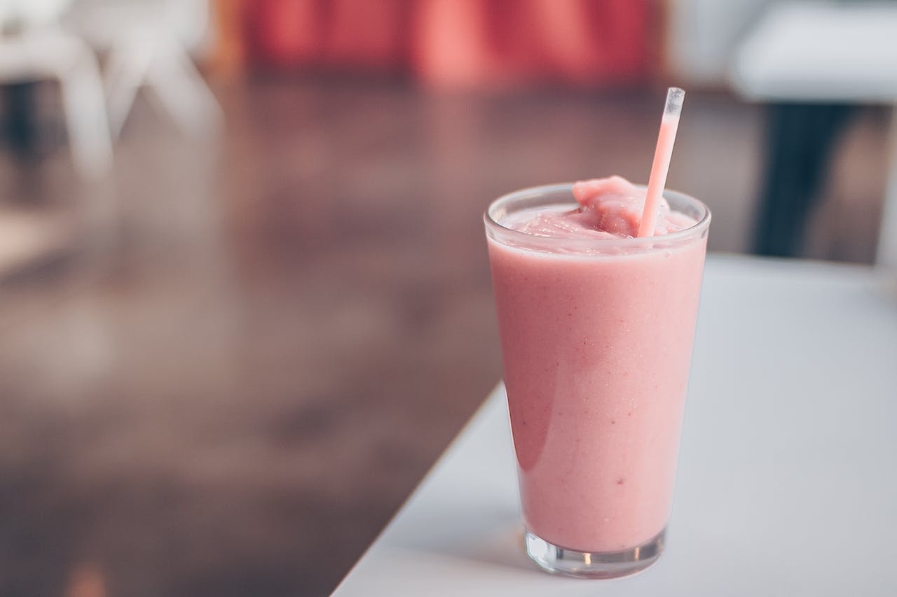 Care sunt cele mai renumite rețete de smoothie-uri sănătoase